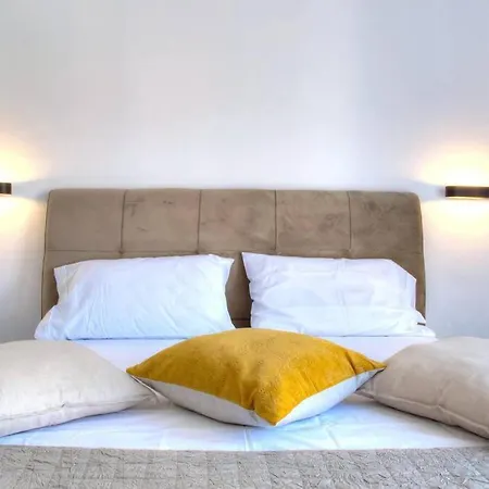 Corfu Rooftop, Old Town