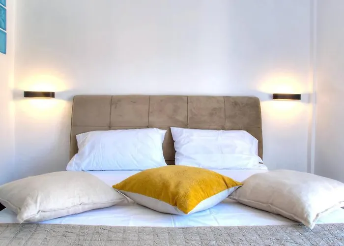 Corfu Rooftop, Old Town